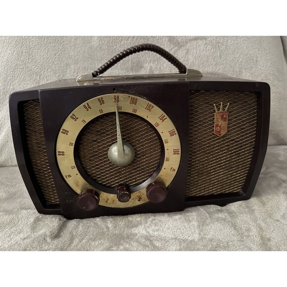 VINTAGE 50S ZENITH BROWN BAKELITE GOLD AM/FM TUBE RADIO MODEL 7H02Z parts only - Picture 1 of 8